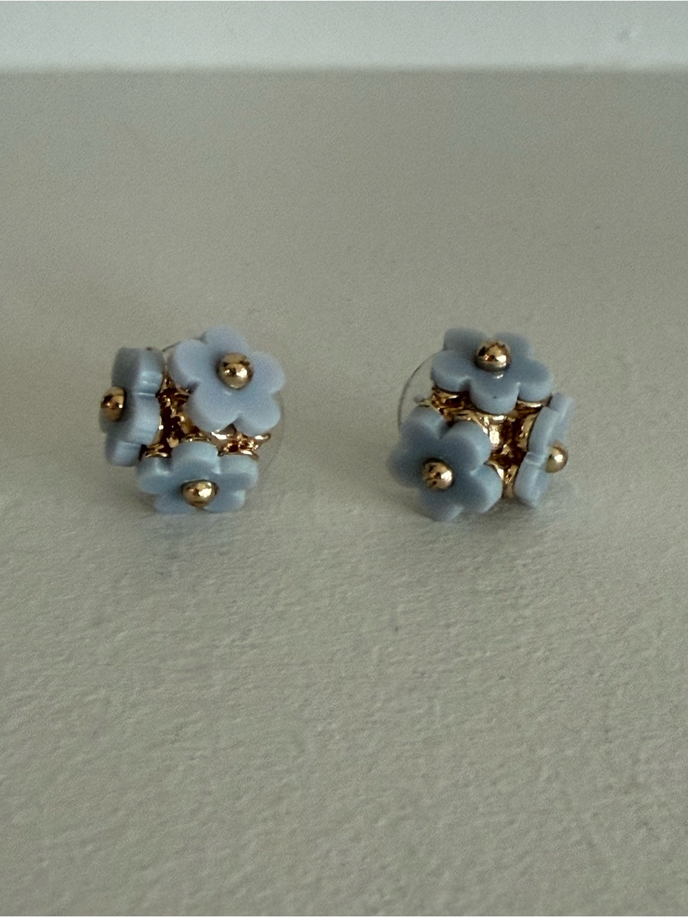 Vintage-Inspired Blue Flower Cluster Stud Earrings